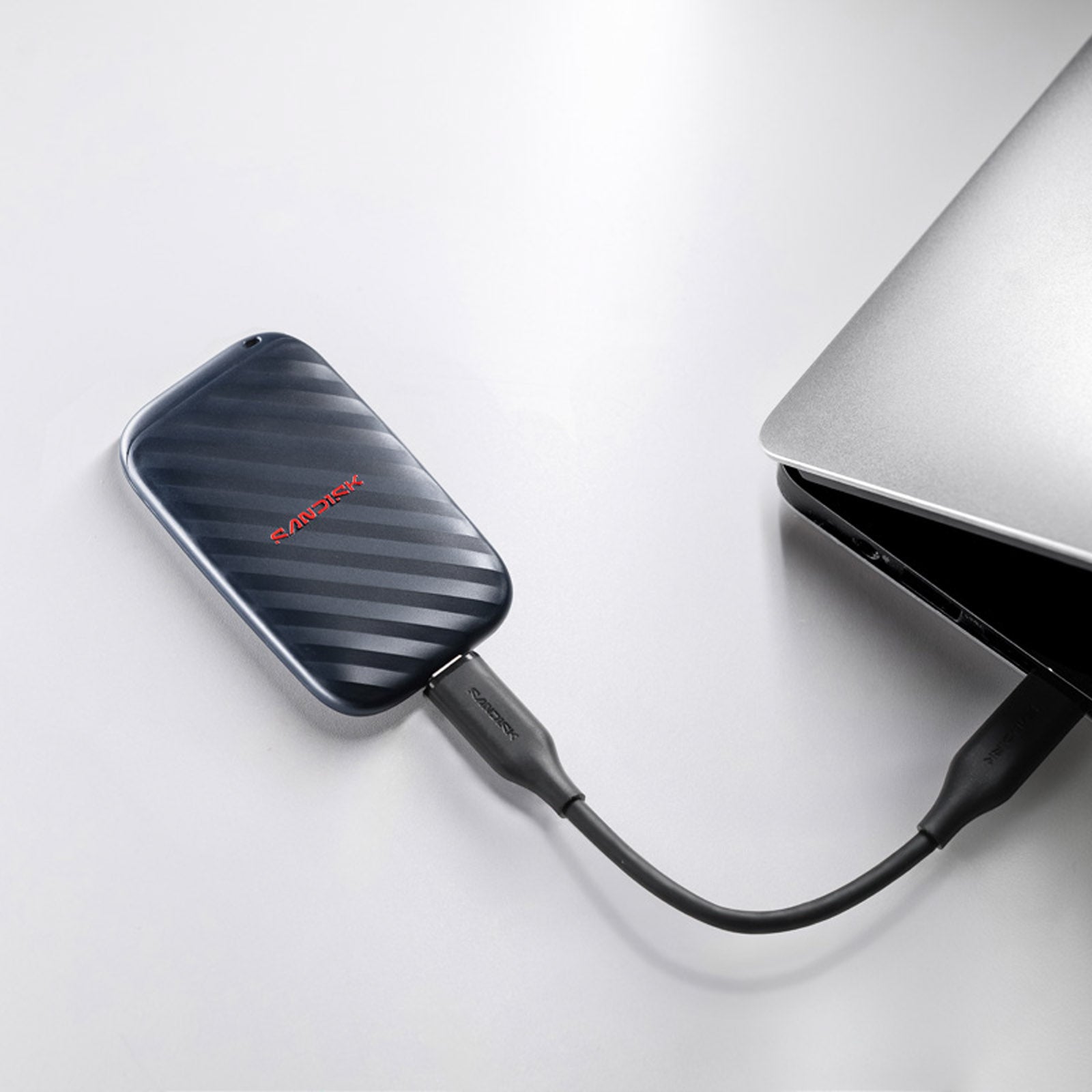 SANDISK E10 1TB BLACK PORTABLE SSD (SDSSDE10-1T00-G25)