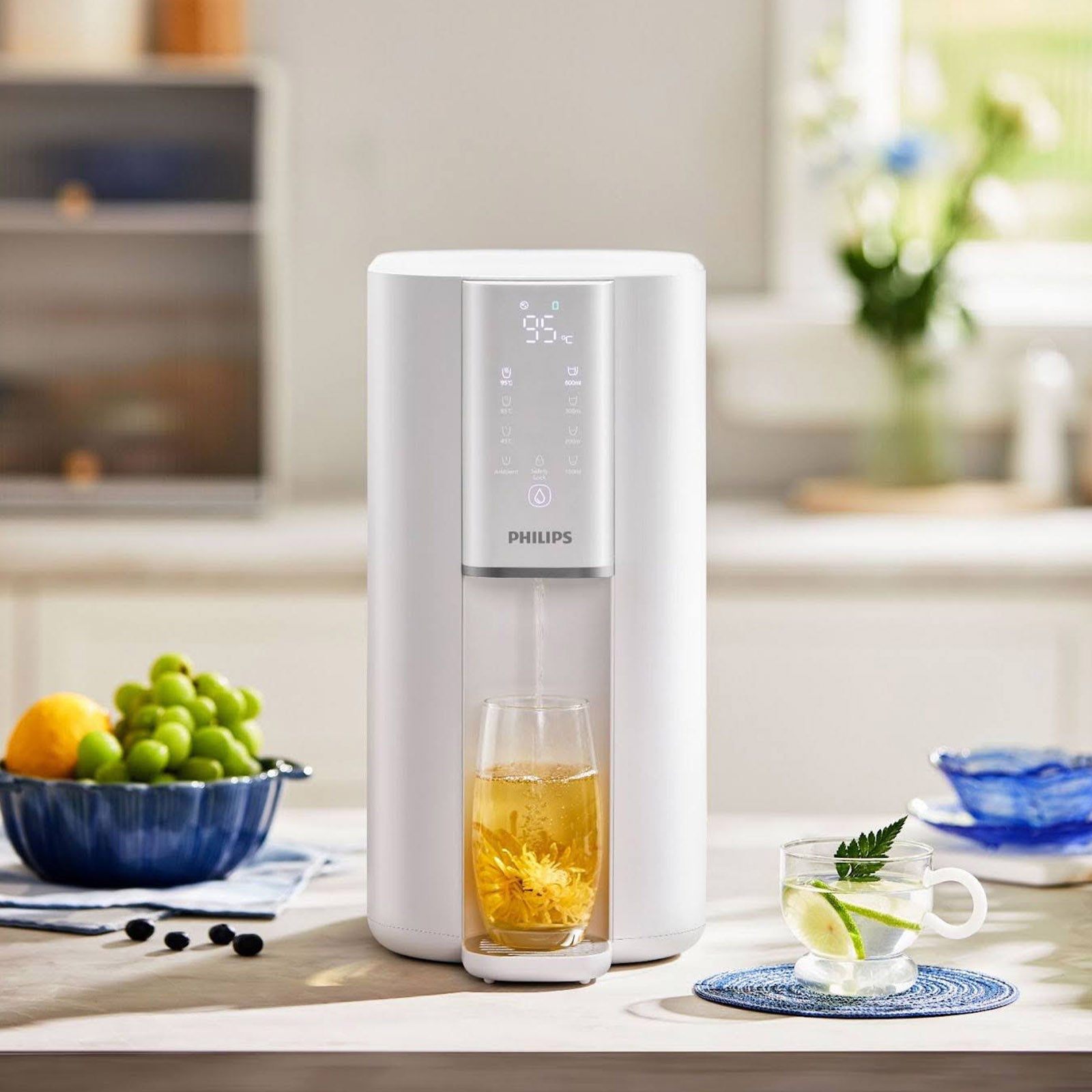PHILIPS WATER ADD6901HWH01/90 WHITE TABLE TOP DISPENSER 4L UV + RO + FILTER HOT/AMBIENT WITH CHILD LOCK