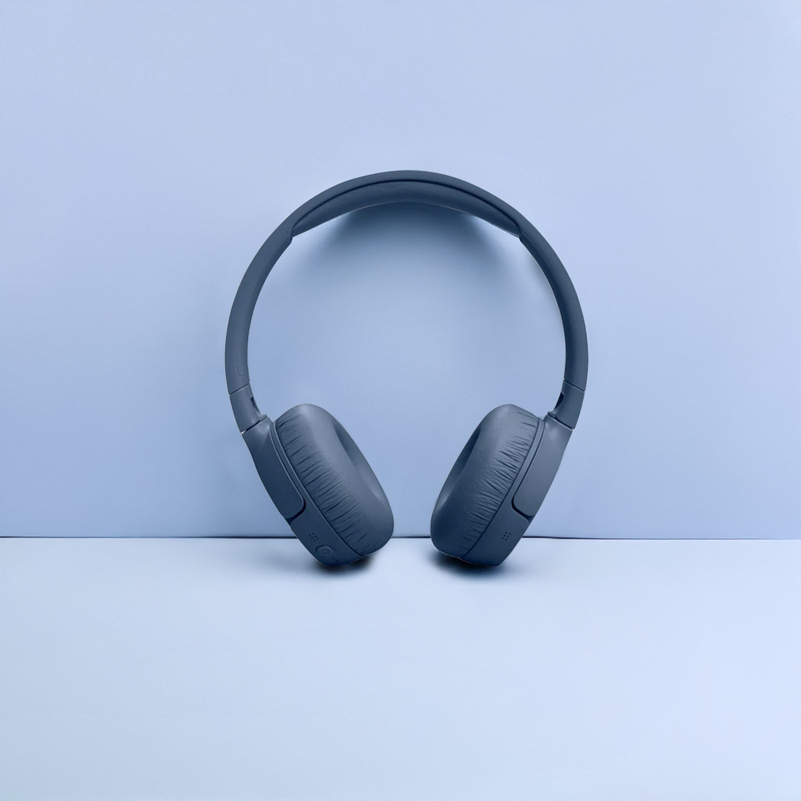 JBL T670NC BLUE WIRELESS ON-EAR HEADPHONE